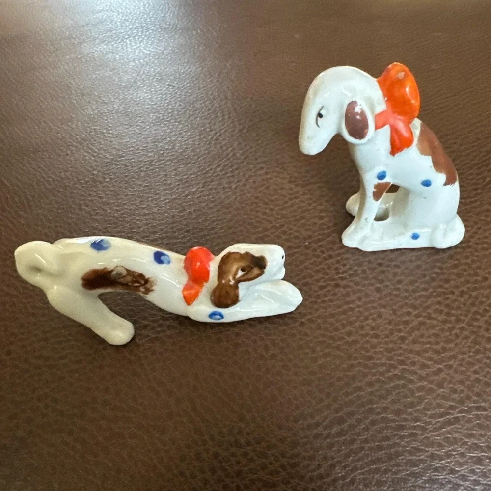 Vintage Japan Sad Hound Dog Porcelain Figurine Set White/Brown with Bows 3